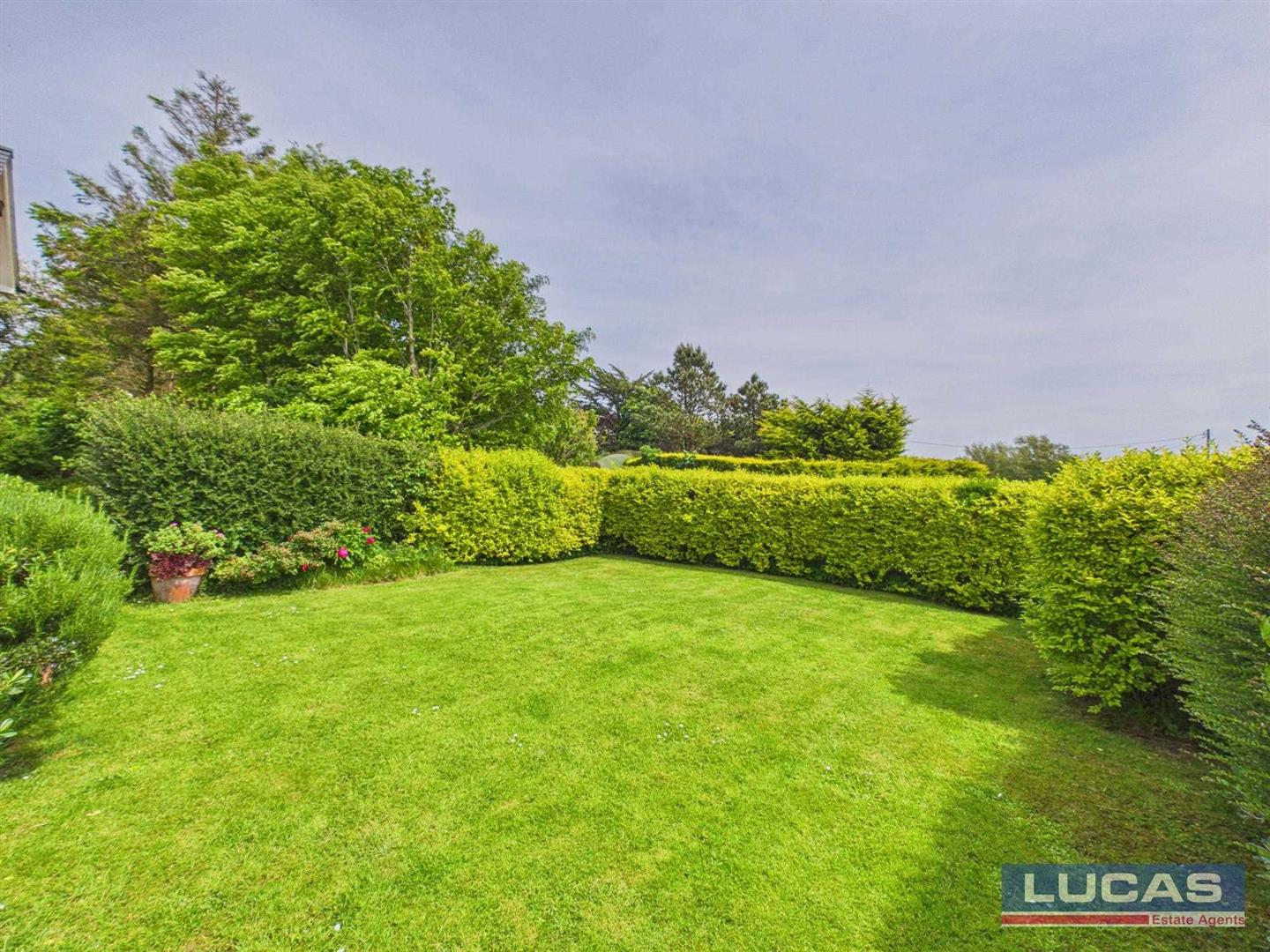 Pentre Bolion, Llanddona